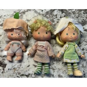 Vintage Strawberry Shortcake Dolls Lot 3 dolls Clothed 1979/80 American Greeting